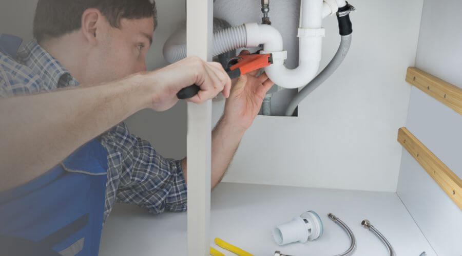 Professional emergency plumbing in Calhoun City, MS